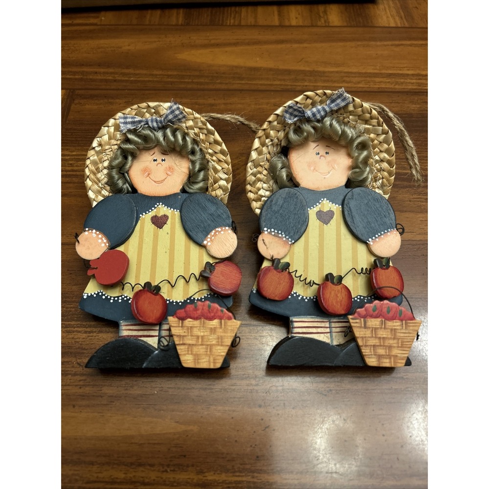 Cute‎ Vintage Straw Hat Hanging Shelf Girl Dolls  Apples Country Decor